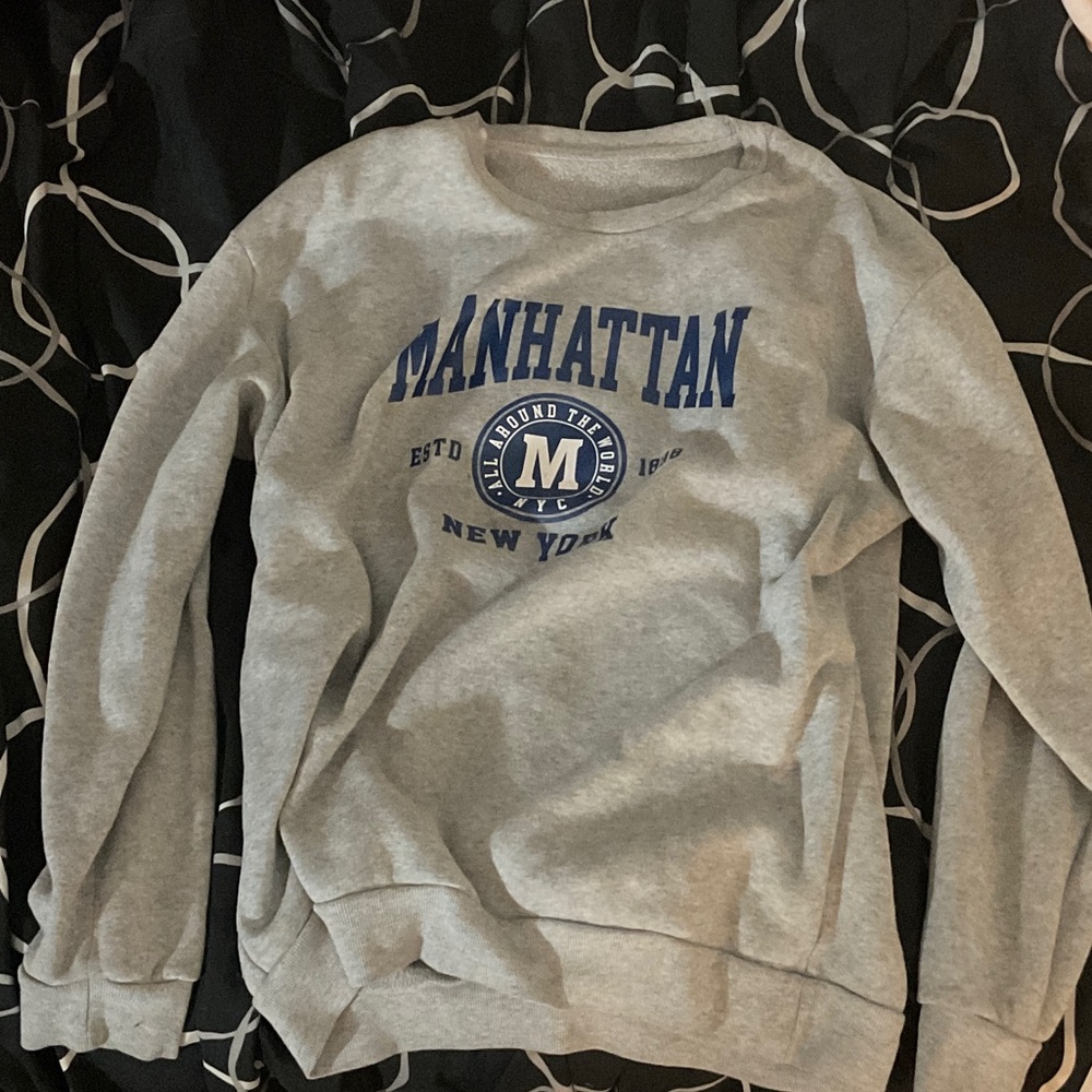 Gray Manhattan NYC Men's Sweater